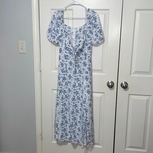 Blue floral midi dress. New w/o tags